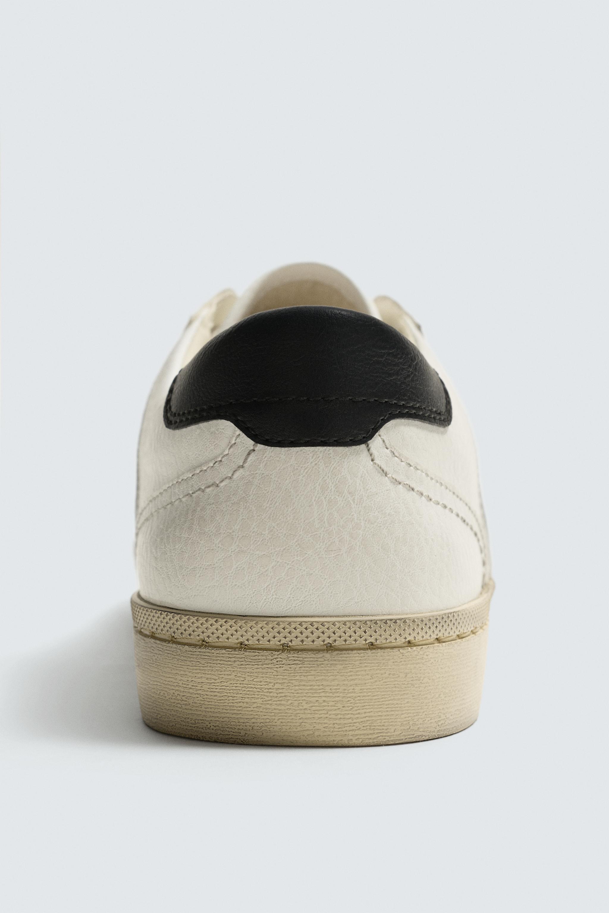 CONTRAST SOLE SNEAKERS
